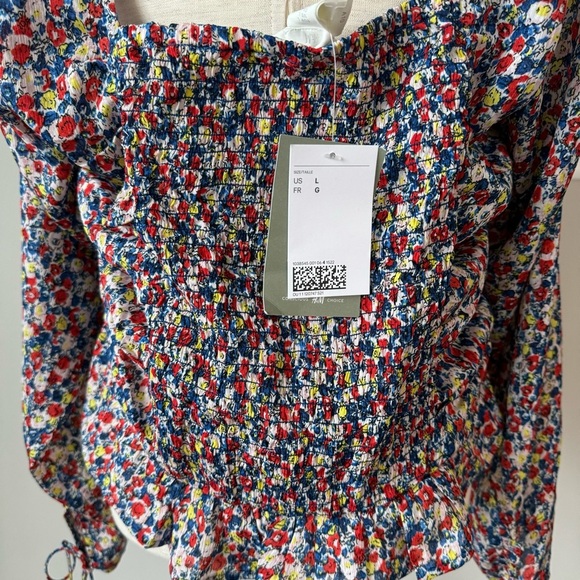 NWT! V-Neck Gather Front and Smocked Back Dainty Floral Top with Ties on Cuff - Picture 5 of 10
